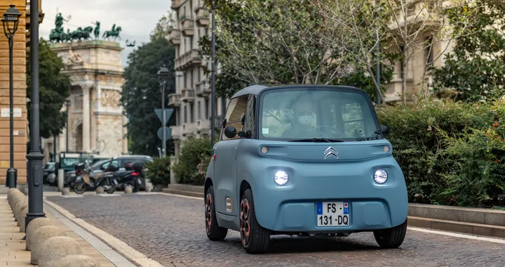 Citroen Ami, la piccola elettrica arriva in Italia: si parte da 7.200 euro
