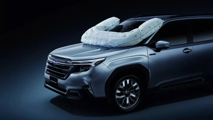 Subaru Forester, più sicurezza per i ciclisti grazie a questo airbag