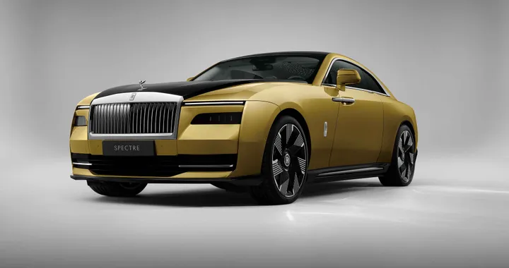 Rolls-Royce Spectre: tanto lusso, 585 CV e 520 km di autonomia