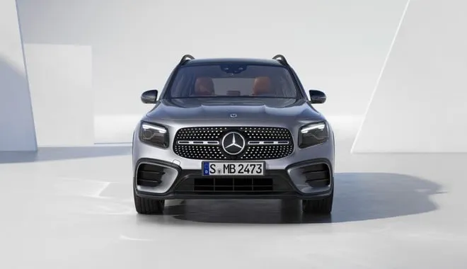 Mercedes-Benz GLB 2026: più grande, più smart, più ambiziosa