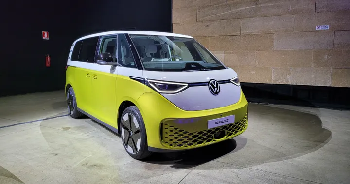 Volkswagen ID. Buzz, la versione GTX debutterà entro la fine del 2023
