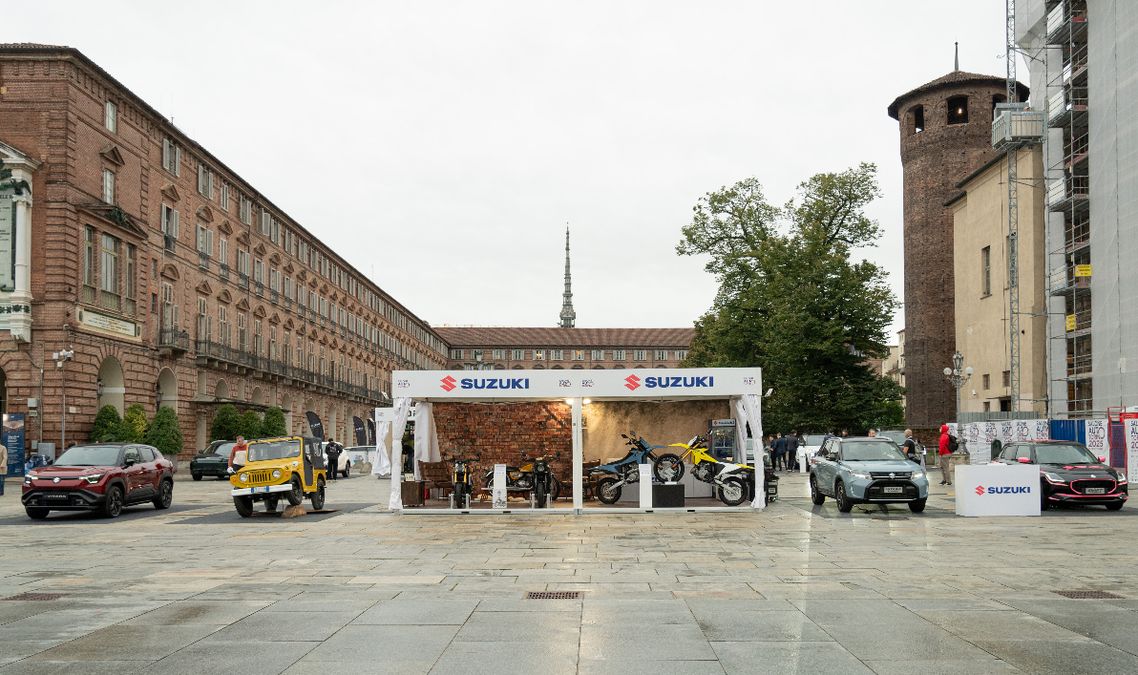 Suzuki mostra nuove auto e moto al Salone Auto Torino 2026 con tecnologie elettriche e ibride