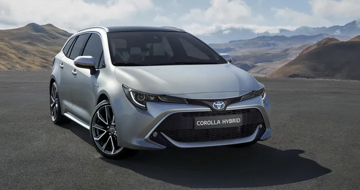 Toyota Corolla, svelata la Touring Sports. Esordio al Salone di Parigi