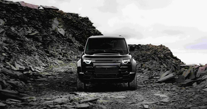 Defender OCTA Black: 4x4 esclusivo, potente e lussuoso