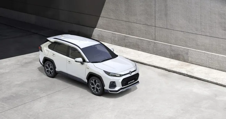 ACROSS, il SUV ibrido Plug-in che sa molto di Toyota RAV4