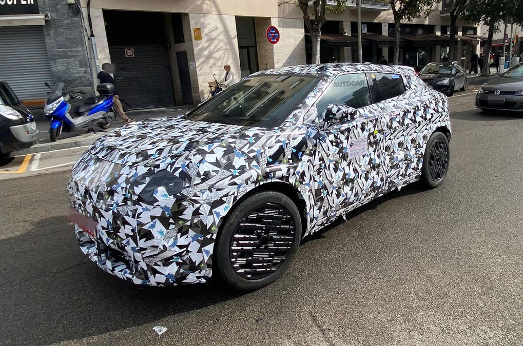 Nuova Nissan Juke elettrica, i test su strada sono iniziati: le prime foto spia