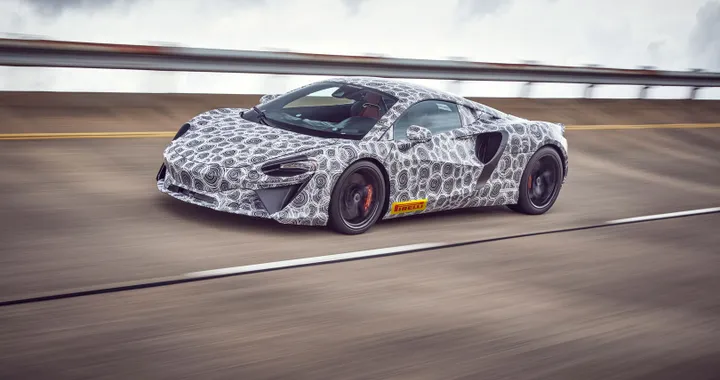 La nuova supercar McLaren ibrida Plug-in potrebbe avere più di 600 CV