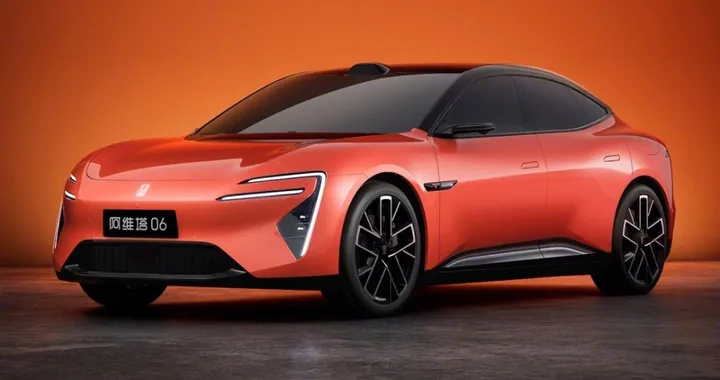 Changan, Huawei e CATL presentano la nuova berlina Avatr 06