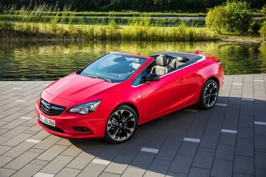 Opel Cascada Supreme: nuovo allestimento a Parigi