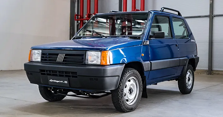Fiat Panda 4x4 Heritage: per i 40 anni, in vendita un modello del 2001 restaurato