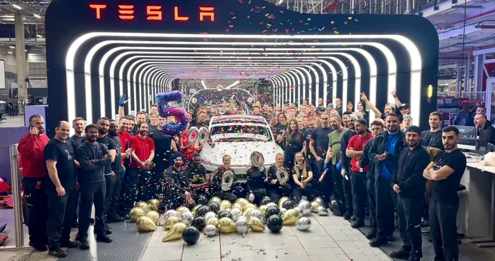 Tesla, nuovo traguardo per la Gigafactory tedesca: 500 mila Model Y prodotte