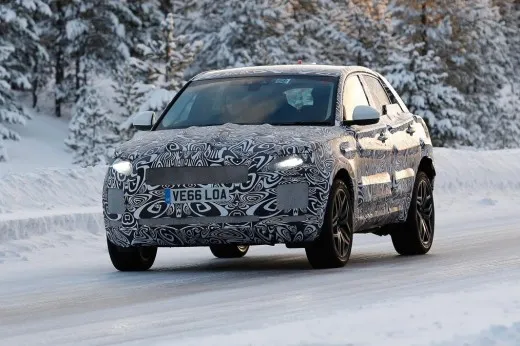 Jaguar E-Pace: il SUV compatto è su strada | Foto spia
