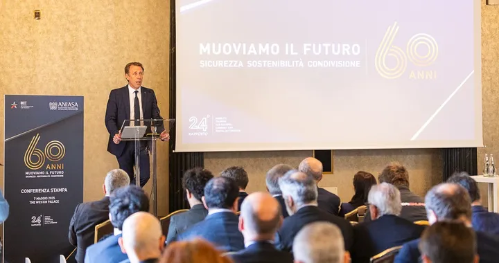 Il noleggio a lungo termine cresce in Italia: male il car sharing