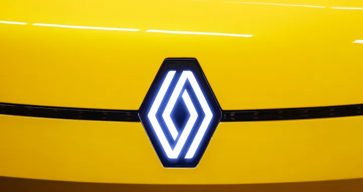 Renault come Volvo, la velocità delle auto sarà limitata a 180 km/h