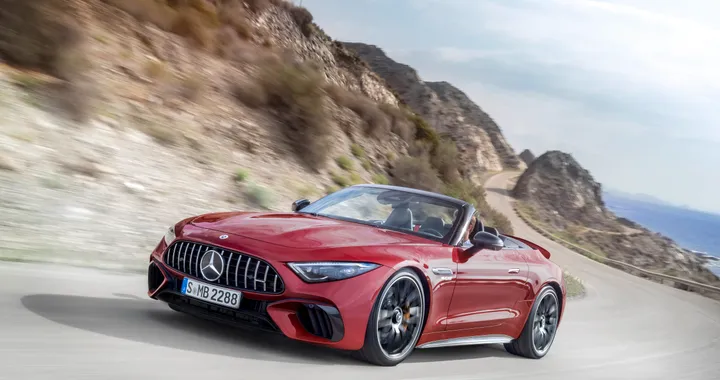 Mercedes Italia, il 2022 si chiude nel segno della strategia del lusso