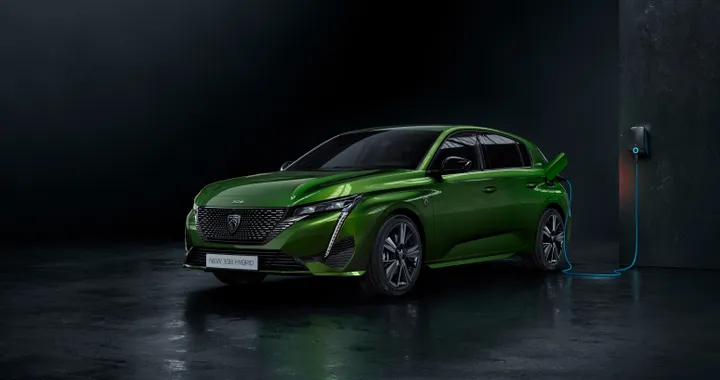 Peugeot e-308, 400 km di autonomia per l'elettrica. Debutto nel 2023