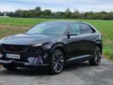 Prova Mazda CX-6e: il SUV elettrico che stupisce per qualità - Video