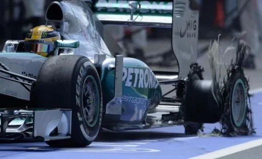 Tyre Gate F1: gli pneumatici esplosi al Gran Premio di Silverstone