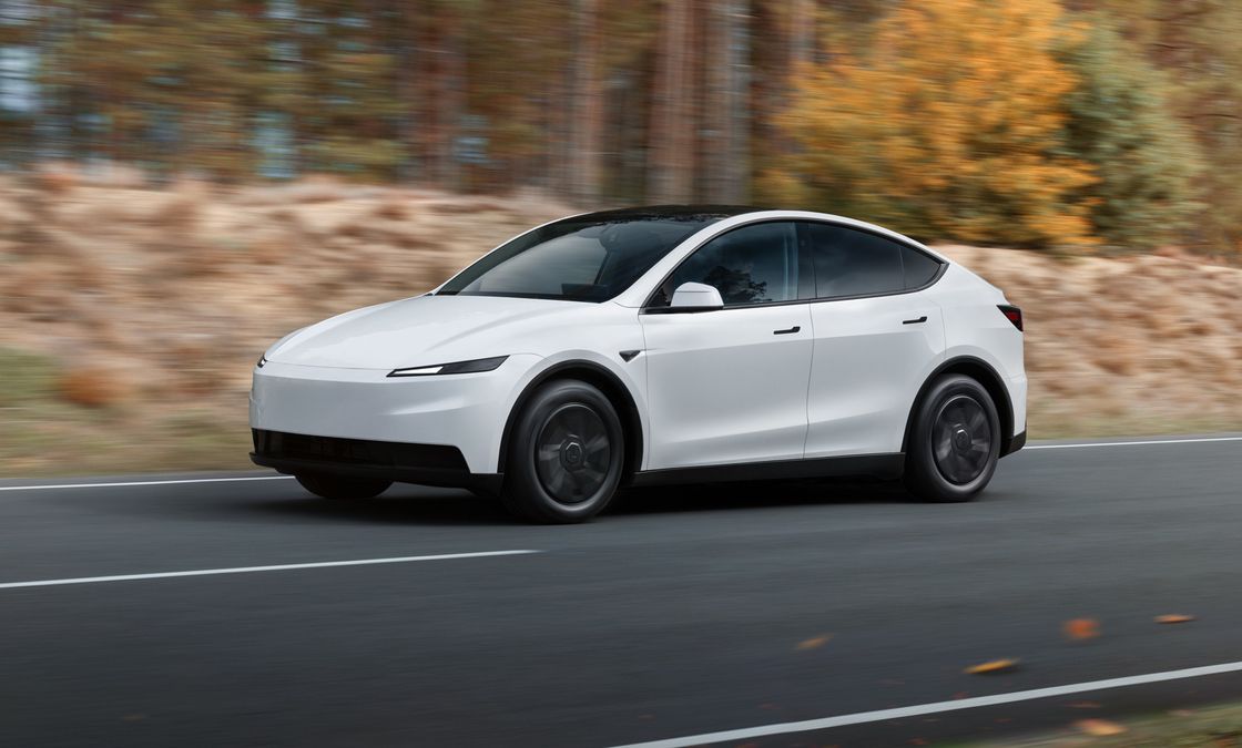 Tesla Model Y Standard, parte la produzione nella Gigafactory di Berlino: presto in Italia