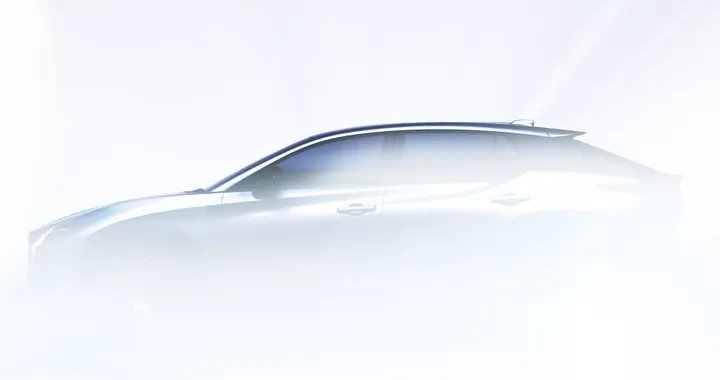 Lexus RZ, primi teaser del nuovo SUV elettrico. Arriverà nel 2022