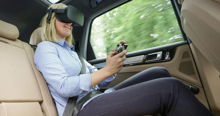 Porsche combatterà il mal d'auto con la realtà virtuale
