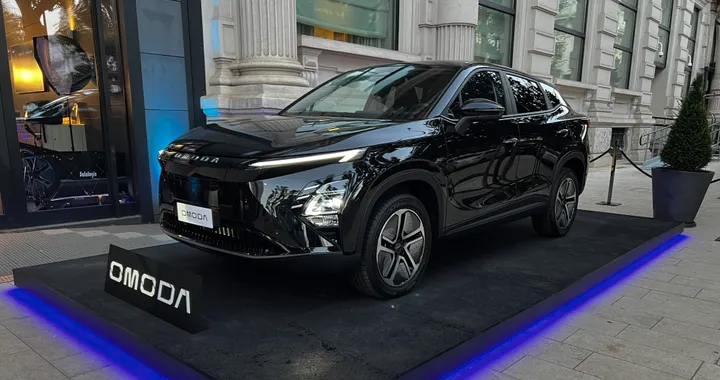 OMODA 5 arriva in Italia, ecco quanto costa il nuovo SUV cinese