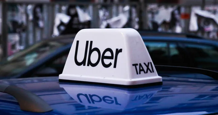 Uber contro la riforma del settore taxi e NCC. I decreti affossano il settore NCC