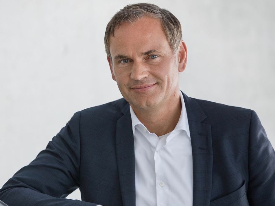 Porsche, il CEO Oliver Blume lascia: in arrivo Michael Leiters