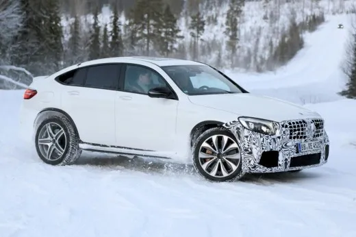 GLC 63 Coupé: test per il crossover sportivo con V8
