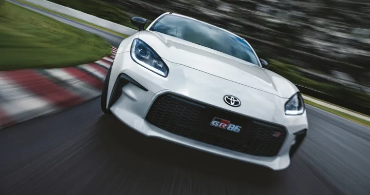Toyota GR86 2024: più agile e reattiva che mai grazie al nuovo aggiornamento