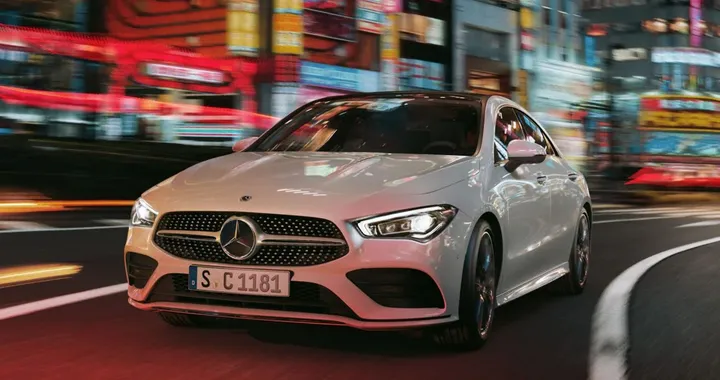 Mercedes CLA, video spia del restyling. Debutto atteso entro fine anno