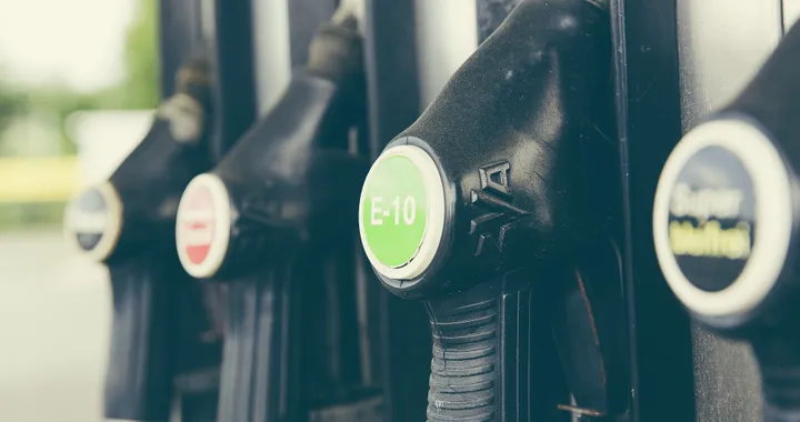 Stop alla vendita delle nuove auto benzina e diesel dal 2035: l'UE raggiunge l'accordo