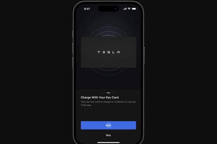 Tesla MultiPass: cos’è e come funziona il servizio per ricaricare ovunque