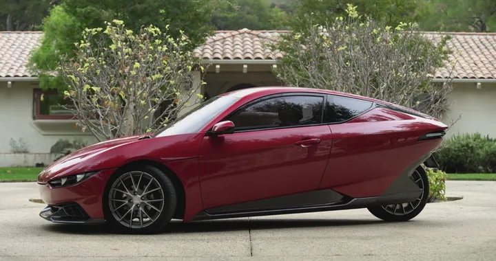 Model Sondors: auto elettrica a tre ruote in crowdfunding