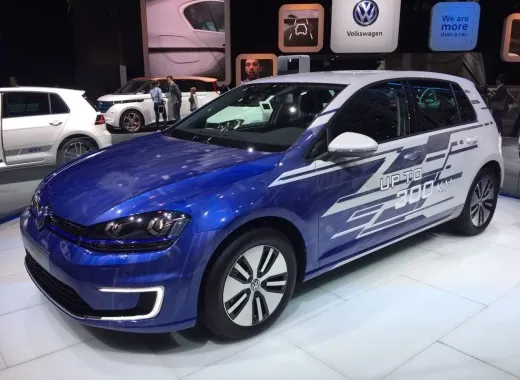 Volkswagen e-Golf Touch: più autonomia e tecnologia