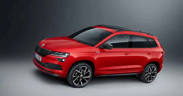 Skoda Karoq Sportline: a Parigi il SUV dal look sportivo