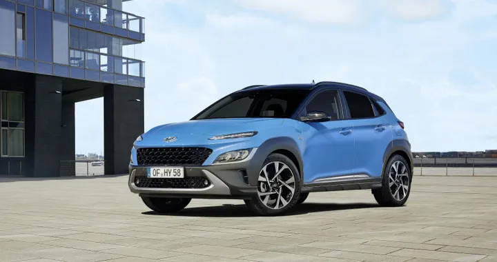 Hyundai Kona restyling: nuovo look, più motori ibridi e l'allestimento N Line
