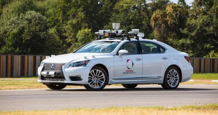 Guida autonoma, Toyota investe nel simulatore open-source CARLA