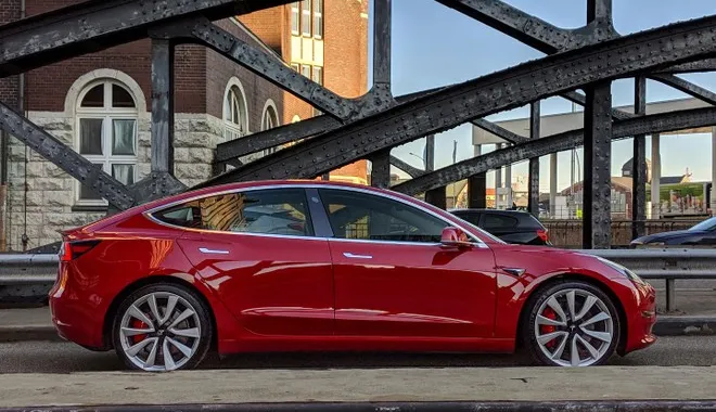 Tesla Model 3: in Europa ne arriveranno 3.000 a settimana da febbraio