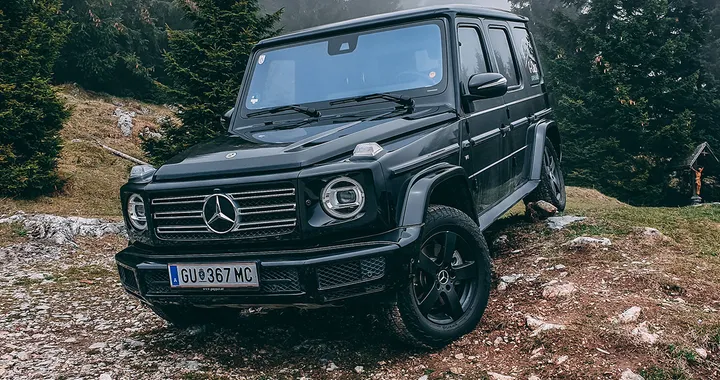 Mercedes Classe G: sedotto da una bellissima signora...e abbandonato