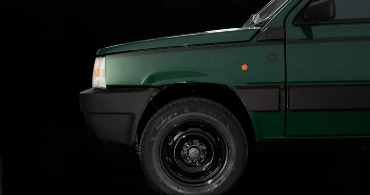 La mitica Fiat Panda 4x4 diventa Integral-e grazie a Garage Italia Customs