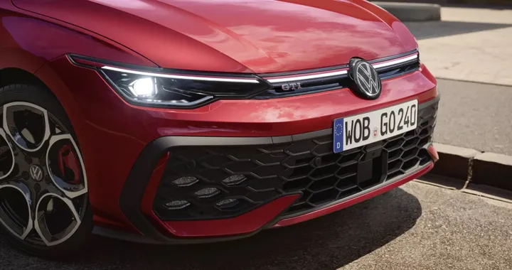 Nuova Volkswagen Golf elettrica: ci sarà la GTI e sarà un'auto "mostruosa"
