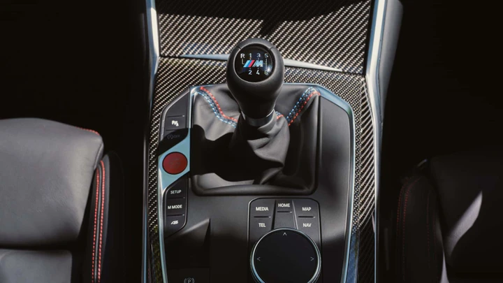 BMW vuole salvare il cambio manuale sulle sportive M: ci riuscirà?