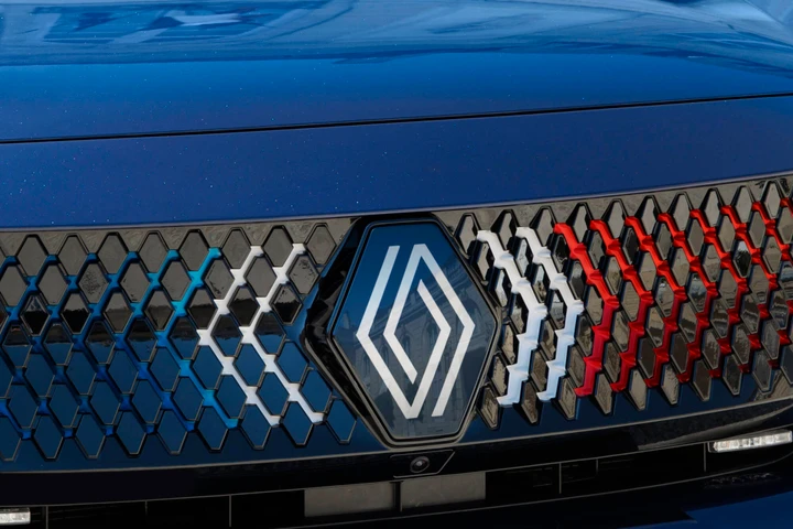 Renault entra nella difesa: accordo per realizzare droni militari con Turgis Gaillard