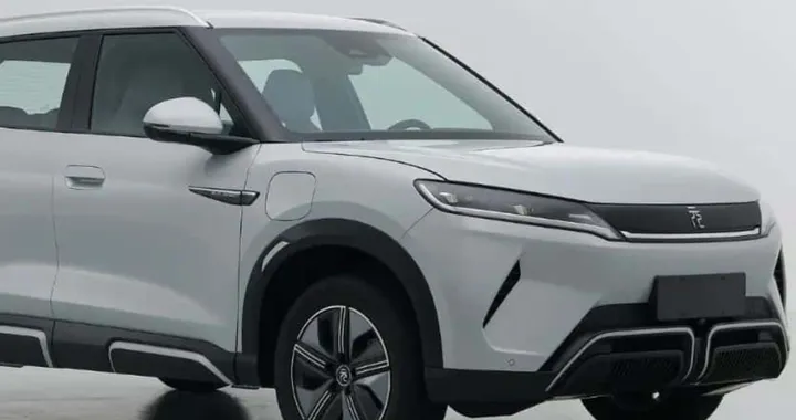 BYD Yuan UP, il nuovo SUV elettrico proporrà fino a 401 km di autonomia