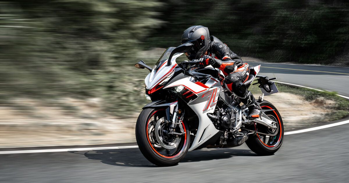 Anteprima: Zontes 703RR, la sportiva cinese si compra nuova al prezzo di un usato