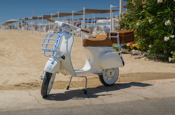 Vespa 50 Special diventa elettrica: nasce la Special-e 