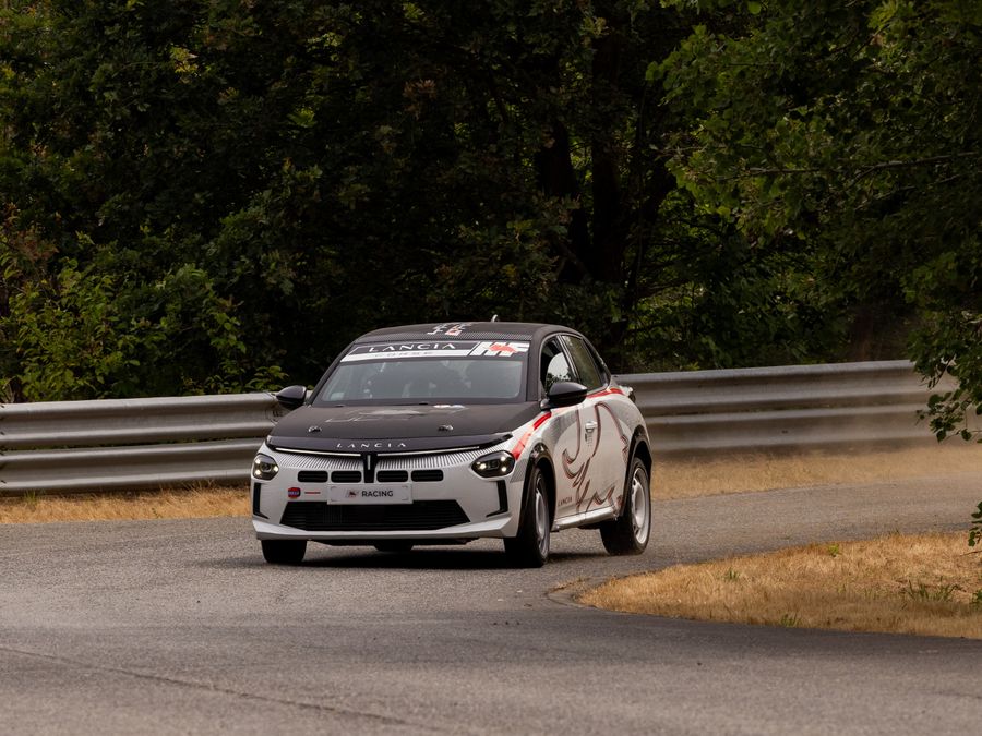 Lancia torna nel motorsport con la HF Racing, la Ypsilon da rally pensata per i giovani piloti