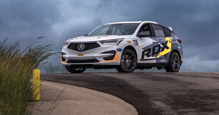 Acura RDX MY 2019 alla Pikes Peak col mild-hybrid a 48 Volt