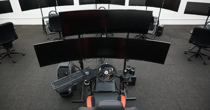 Phantom Auto: controllo remoto per quando fallisce la guida autonoma
